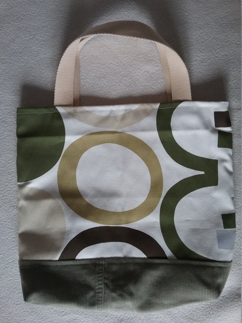 Handbag or hand bag shopping bag or green beach bag