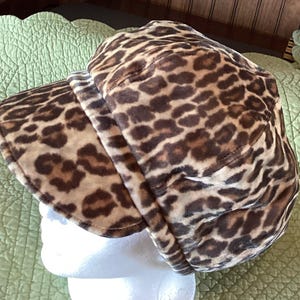 Newsboy Cap Unisex - Cheetah / Leopard Velvet - 29.99