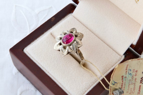 Soviet ruby ring, Sterling silver flower ring wit… - image 2