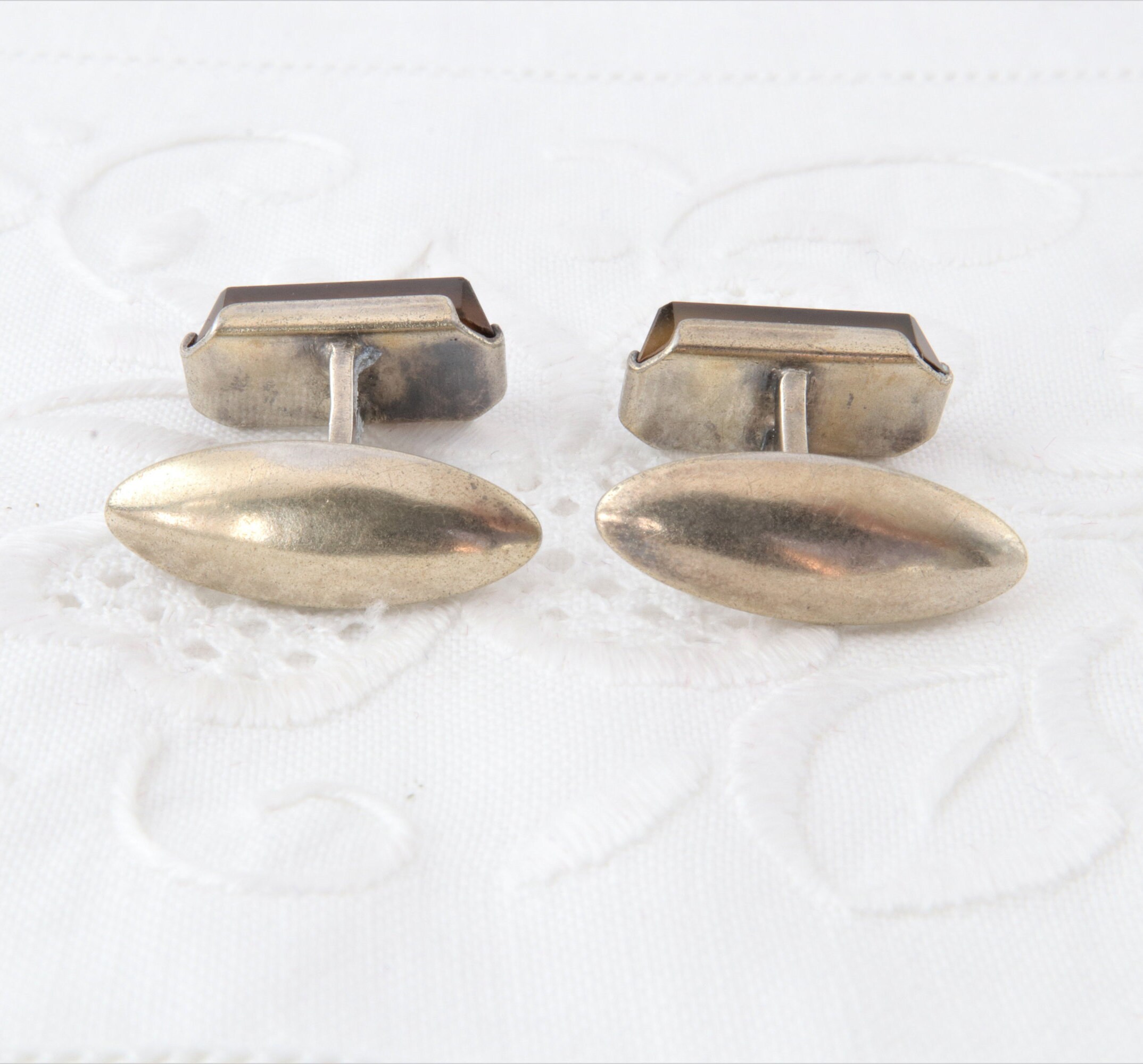 Boucles D'oreilles huggies Lignes en or | La Forge d'or – Bijouterie La Boucles D'oreilles huggies Lignes en or | La Forge d'or – Bijouterie La