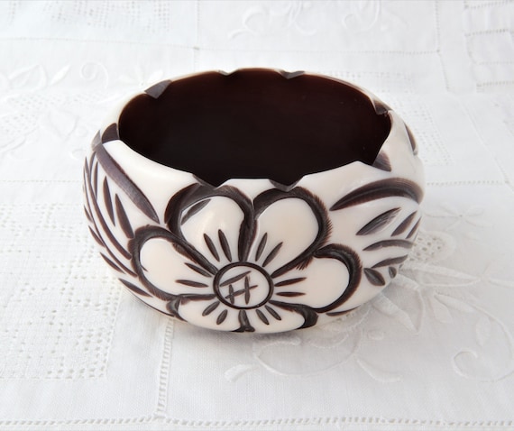 Bakelite Bracelet, White Flower Bracelet, Carved B
