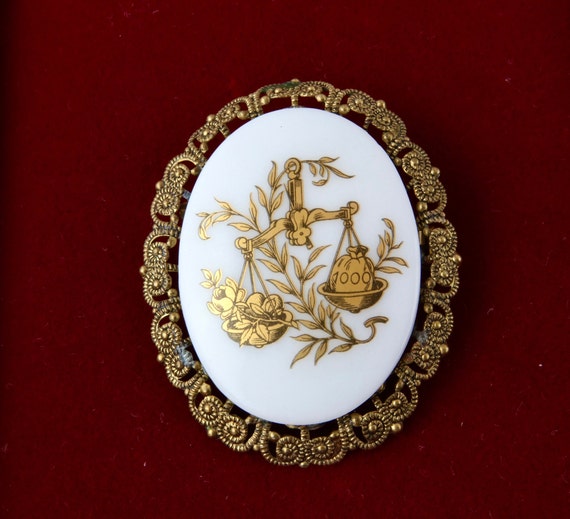 Vintage cameo brooch Western Germany, Gold tone b… - image 10