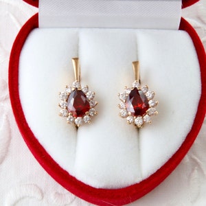 Gold earrings with garnet and white zircons, Red garnet earrings, 585 14k gold, Small flower earrings, Vintage gold earrings for women