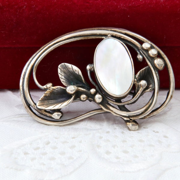 Sterling silver brooch with mother of pearl, Oval floral brooch, Vintage silver brooch handmade