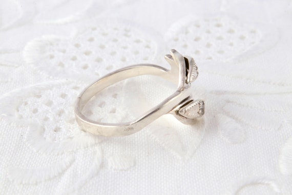 Sterling silver ring with leaves and rock crystal… - image 7