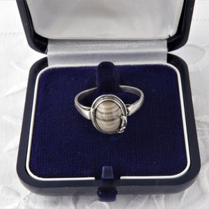 Sterling silver ring with grey agate, Small silver ring handmade, Vintage silver ring with grey striped agate