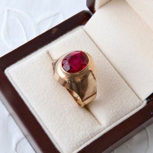 Anillo soviético vintage de oro rosa de 14k con rubí, talla 9.5.