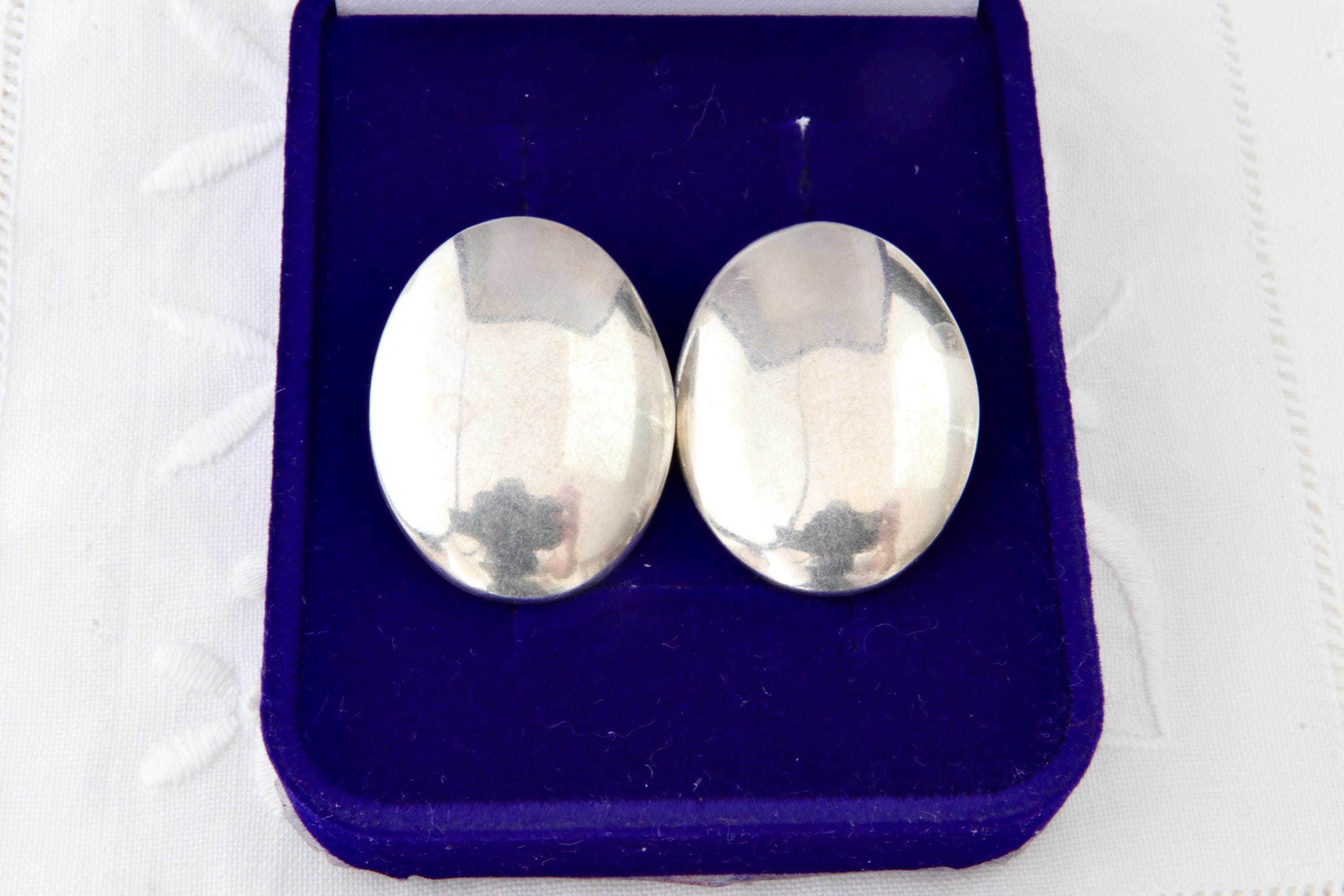 Oval sterling silver stud earrings, Large oval earrings, Minimalist earrings, Geometric silver earrings, Disc earrings