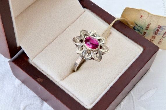 Soviet ruby ring, Sterling silver flower ring wit… - image 3