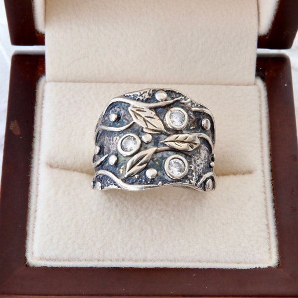 Ampio ornamento floreale ad anello in argento, anello floreale con strass, anello in argento con foglie, anello in argento vintage fatto a mano