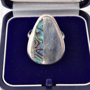 Vintage sterlingsilverring med abalonemotiv, droppformad signetring, storlek 7