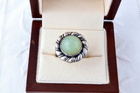 Sterling silver ring with jade, Soviet silver rin… - image 2