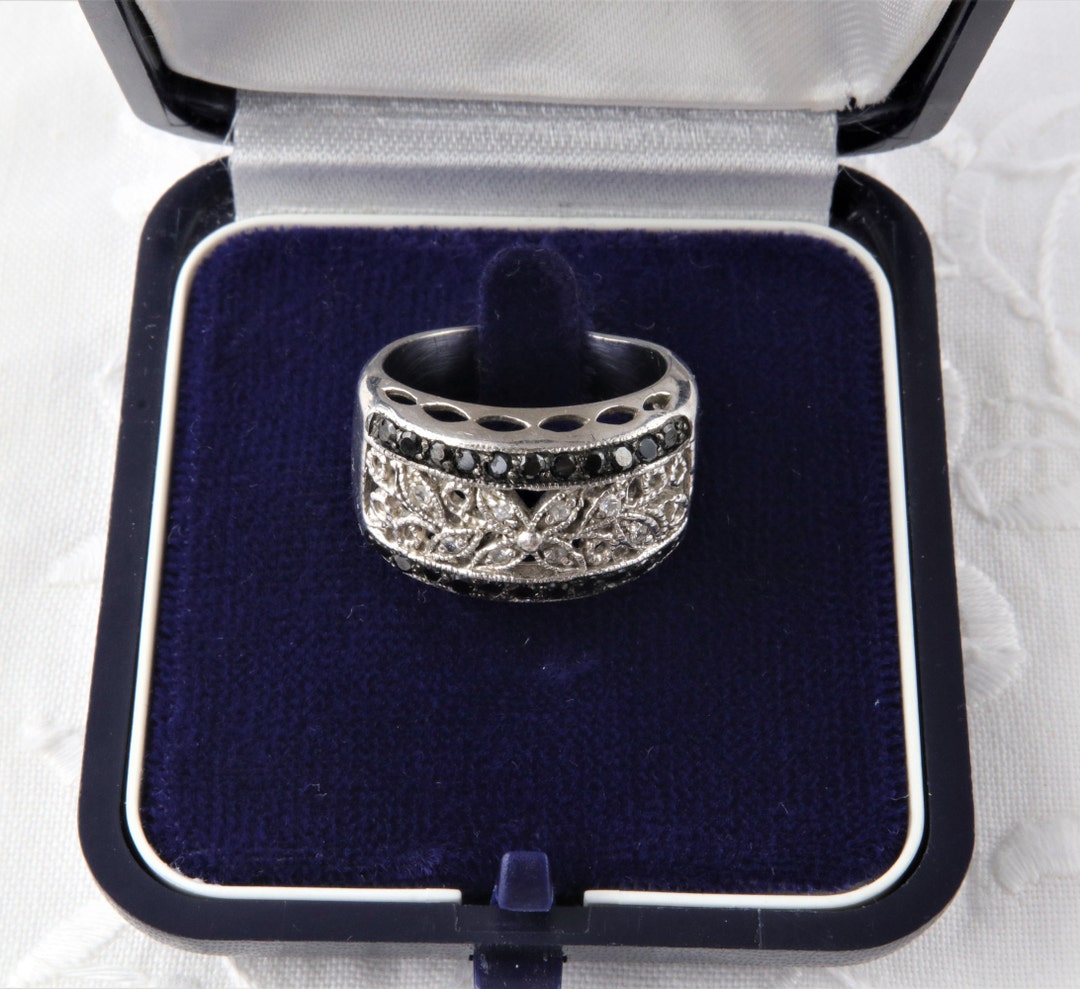 Vintage Sterling Silver Ring, Silver Ring With Black Onyx and White Zircons, Floral Ring, Filigree Silver Ring Women's Sterling Silver Ring - Etsy Vintage Sterling Silver Ring, Silver Ring With Black Onyx and White Zircons, Floral Ring, Filigree Silver Ring Women's Sterling Silver Ring - Etsy