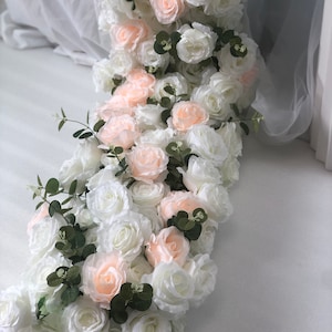 Guirlanda de flores brancas champanhe, corredor de flores de mesa, arco de casamento, arranjo de casamento, peça central de flores para mesa, flores de casamento