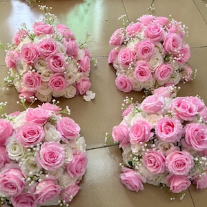 Bola de flores de rosas brancas e rosa, centros de mesa de flores, centros de mesa de casamento, bola de flores de chumbo de estrada, arranjo de mesa, centros de mesa de casamento