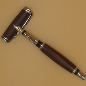 Stylo Plume en Bois de Violette