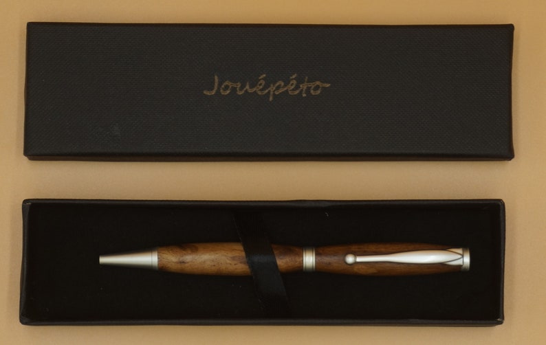 Walnut ballpoint pen, Voltaire image 1