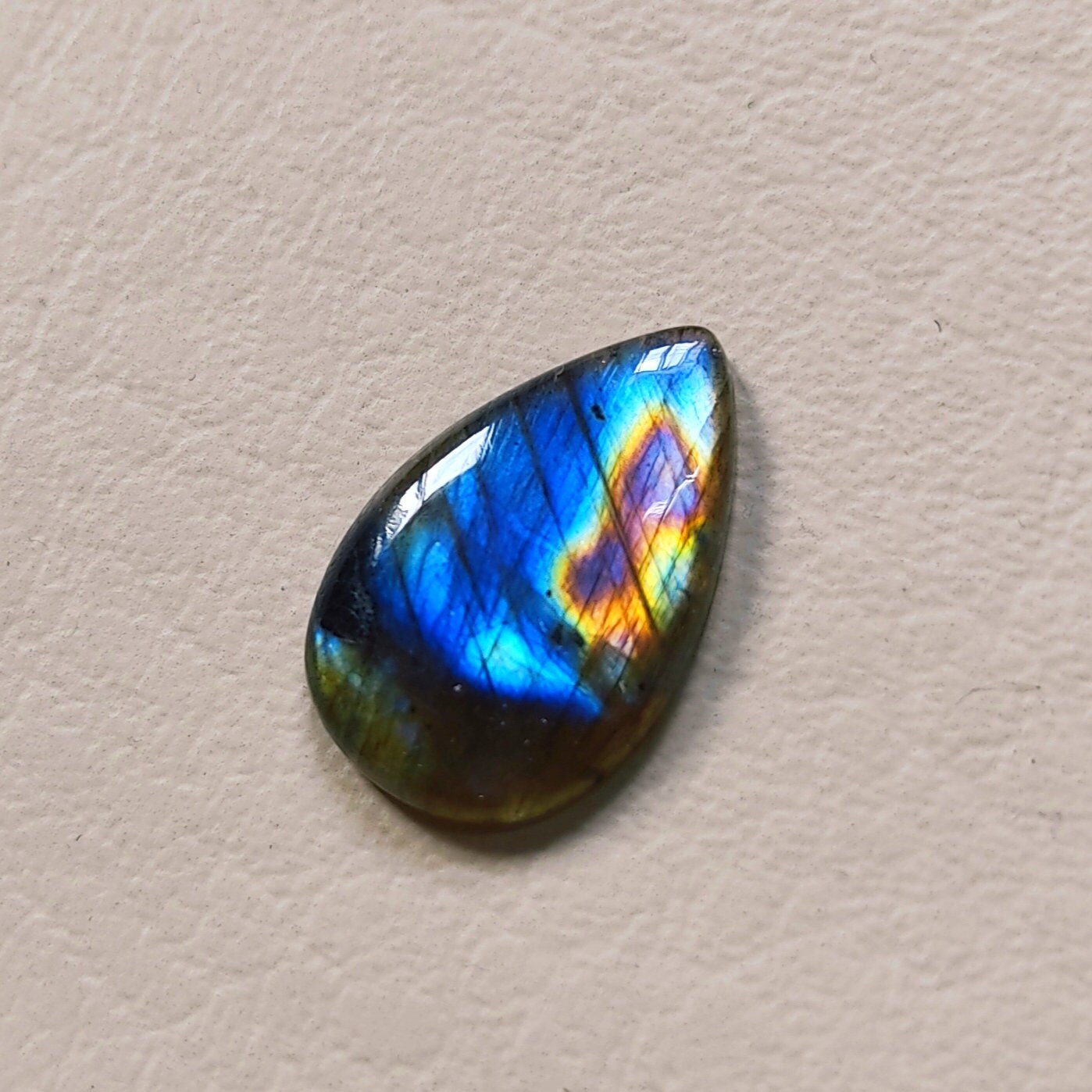 Quality Natural Purple Labradorite Cabochon AAA+ Purple Flashy Labradorite Cabochon Hand Made Polish Best For Silver,Wire wrap Jewelry