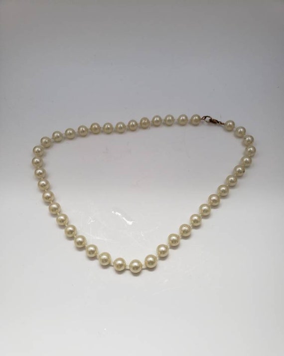 Vintage Faux Pearl and Bead Necklaces - image 6