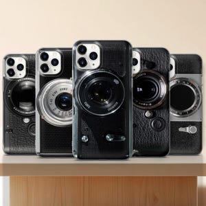 Custodia per telefono con fotocamera vintage / Retro Leica Photography iPhone 16 15 14 Samsung S25 / Classic Emily Film Cover