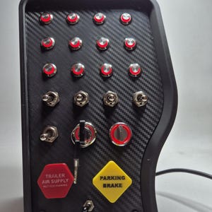 PC USB 3d printed tilted button box 22 functions back-lit red for truck simulation