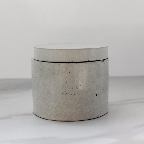 Minimalist Concrete Salt Cellar with Lid-Salt Pig-Salt and Pepper Jar-Pinch Box-Concrete Stash Jar-Raw Concrete Spice Jar