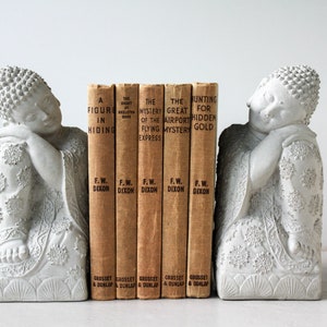 Buddha Bookends-Unique Concrete Bookends-Buddha Sculpture Statue-Zen Home Decor Gift ↓Shop Link Below For More Great Stuff↓