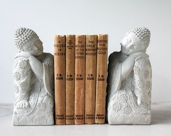 Buddha Bookends-Unique Concrete Bookends-Buddha Sculpture Statue-Zen Home Decor Gift