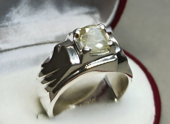 Elegant Yellow sapphire (Pukhraj) silver ring – Kundaligems.com