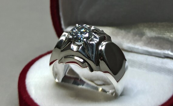 Silver 7mm Cushion Cut Pure Brilliance Zirconia Halo Engagement Ring-Platinum  Plated-Size 10 - Walmart.com