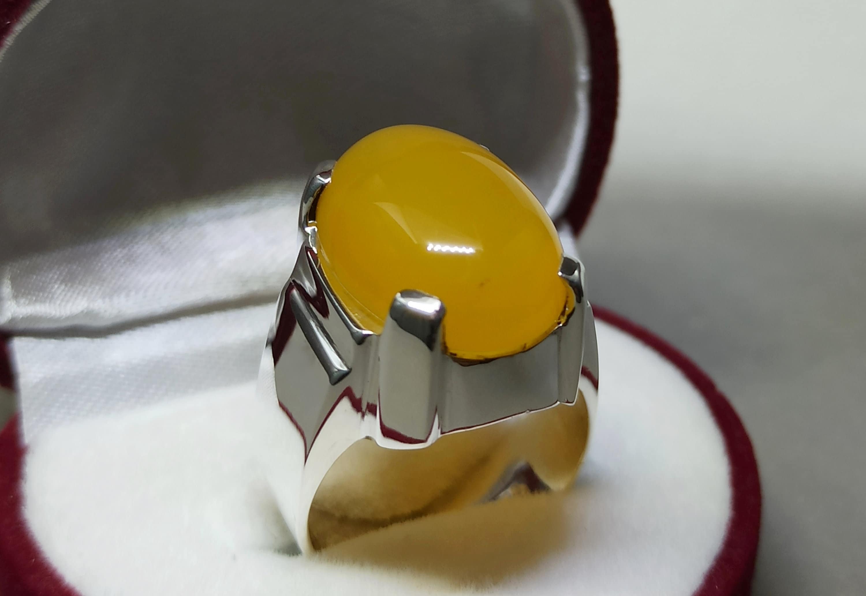 Handmade Yemeni Yellow Agate Sterling Silver Mens Ring