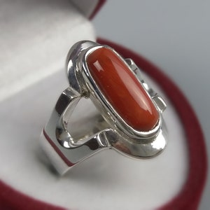 Handmade Coral Ring: Sterling Silver Marjan Gemstone