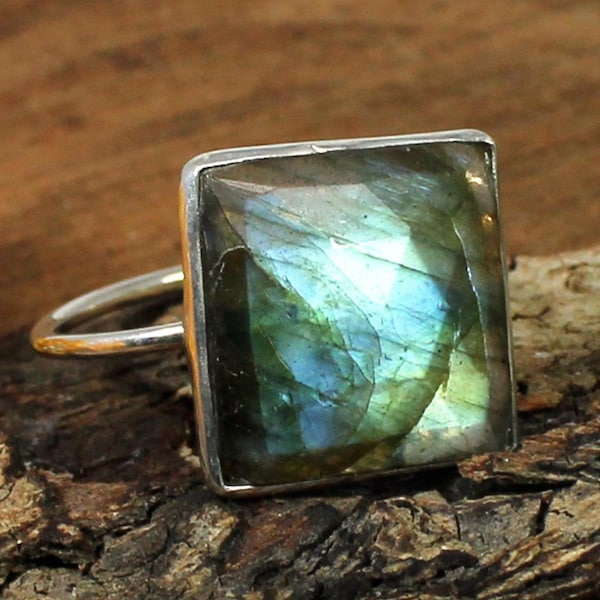Rainbow Labradorite Ring * Labradorite Gemstone jewelry*Statement Ring* Wedding  Ring* Natural Ring*925 Ring * Handmade Ring * Gift for her