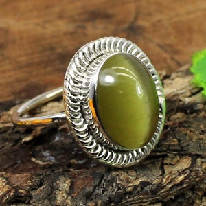 Handmade Chrysoberyl Cat&#39;s Eye Ring: 925 Sterling Silver
