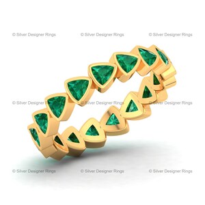 Handcrafted Emerald Sterling Silver Ring: Trillion Gemstone, Dainty Jewelry