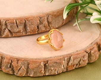 Rose Quartz Oval Ring in Gold-Plated 925 Sterling Silver Statement Gemstone Ring