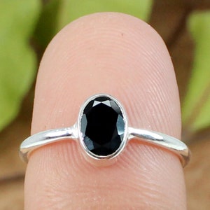 Black Onyx Gemstone Ring,Black Stone Ring,Oval Gemstone,925 Sterling Silver Ring, Handmade Ring, Simple Ring, Birthday Gift, Ring Jewelry