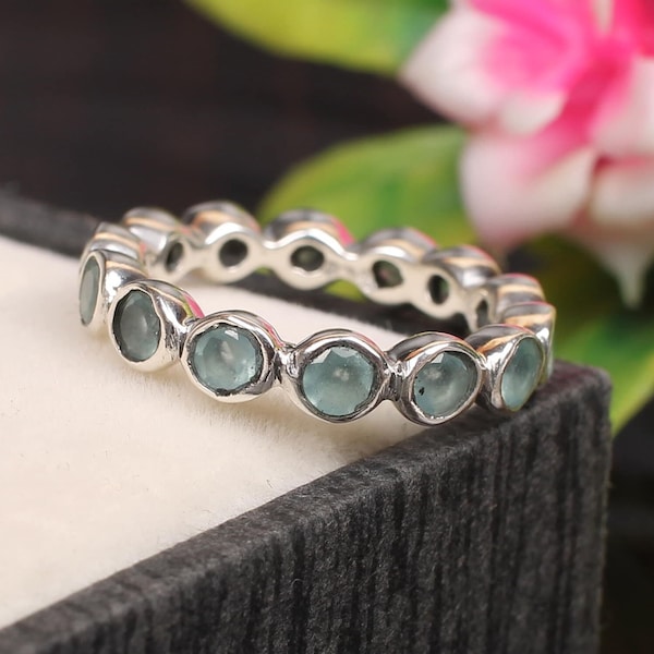 Aqua Chalcedony 925 Bague Eternité en Argent Sterling