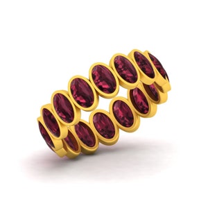 Oval Red Garnet Eternity Ring: 925 Sterling Silver Band
