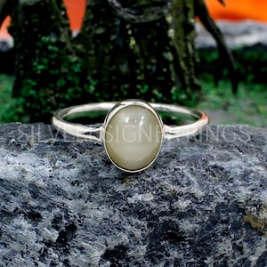 Handmade Chrysoberyl Cat&#39;s Eye Ring: 925 Sterling Silver, Minimalist Stacking Ring