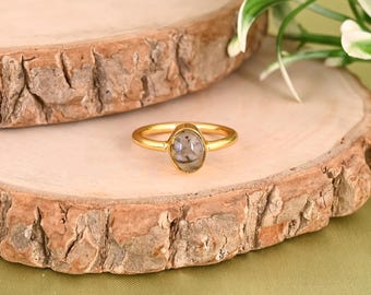 Blue Flash Labradorite Ring in Gold-Plated 925 Sterling Silver Minimalist Oval Gemstone Ring