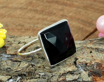 Black Onyx Ring, Square Ring, Handmade Solid Silver Ring, Gemstone Ring, onyx Jewelry, Black Stone, Dainty Ring, Statement Ring,Gift for Her