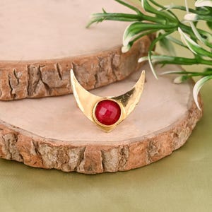 Natural Ruby Corundum Ring, 925 Sterling Silver Crescent Moon Ring, Celestial Gemstone Jewelry, Gift for Her, Women's Jewelry