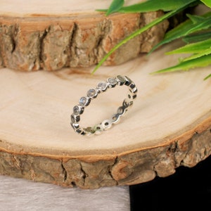 Labradorite Eternity Ring, 2 MM Sterling Silver Eternity Band, Labradorite Gemstone Jewelry, Handmade Blue Fire Stone Ring, Dainty Ring