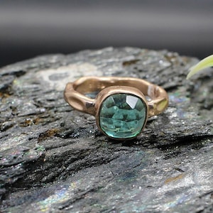 Rose Gold Silver Apatite Ring- Green Stone Ring-Apatite Gemstone Ring- Apatite Jewelry-Wave Band- Sterling Silver Ring- Cushion Ring Jewelry