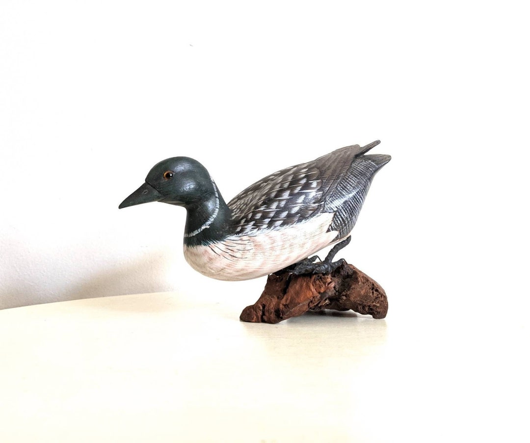 Parastone Loon Sculpture