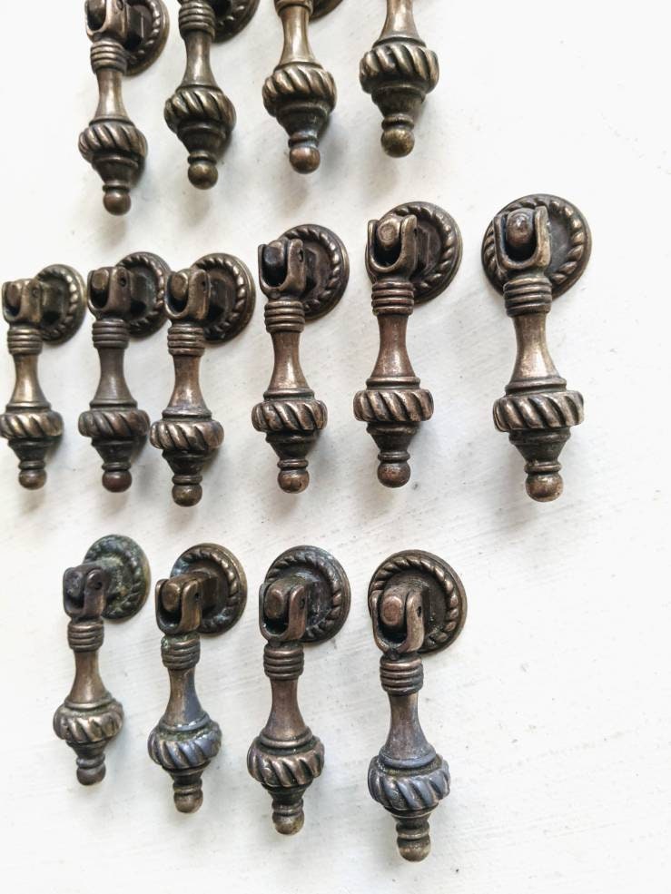 Vintage Teardrop Drawer Pulls x 14 / Set of 14 Brass Drawer Etsy