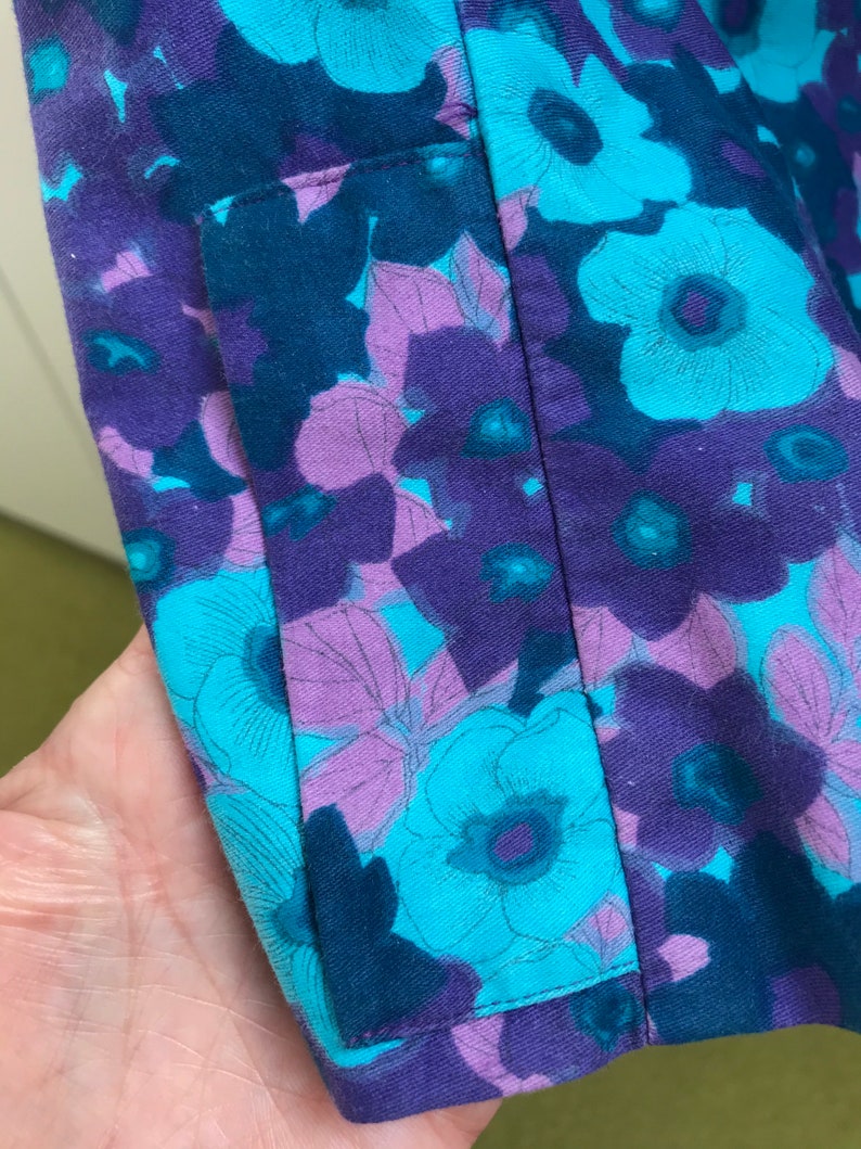 1960s70s cropped blouse in funky colours