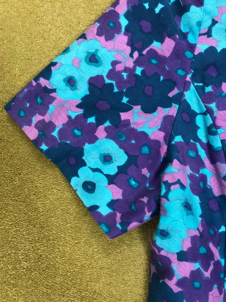 1960s70s cropped blouse in funky colours