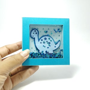 SVG Shaker Mini Shadow Box Dino Es ist ein Junge Vorlage Babyparty Geschenkbox Cricut SVG Datei Geschenkbox Silohuette Cameo Laser Cut